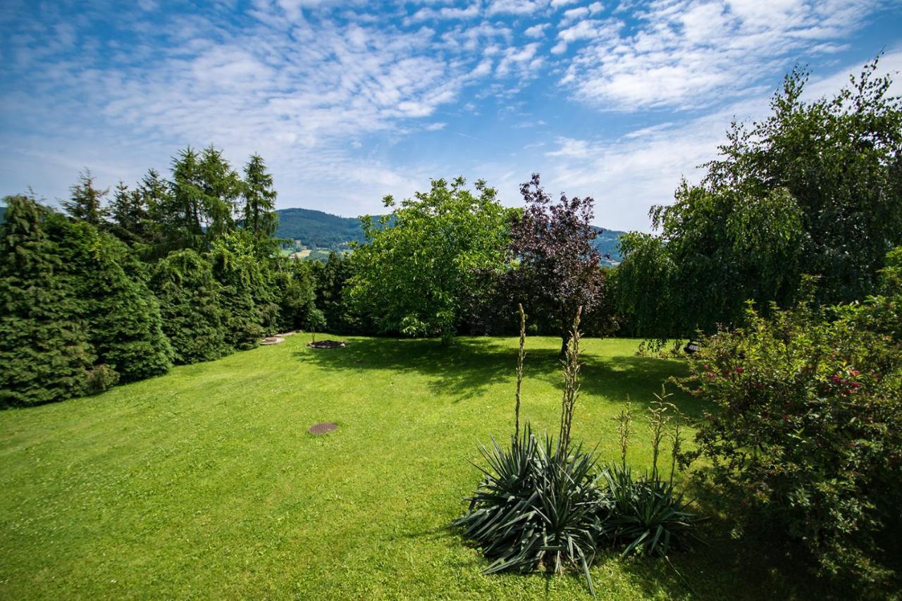 Dog Friendly Dom, Apartamenty Wichrowe Wzgorza Z Basenem Brenna 乌斯特龙 外观 照片