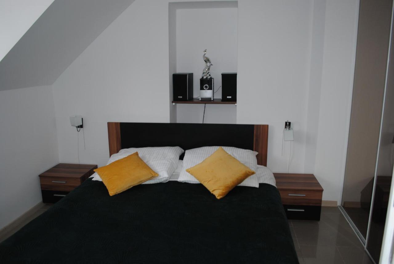 Dog Friendly Dom, Apartamenty Wichrowe Wzgorza Z Basenem Brenna 乌斯特龙 外观 照片