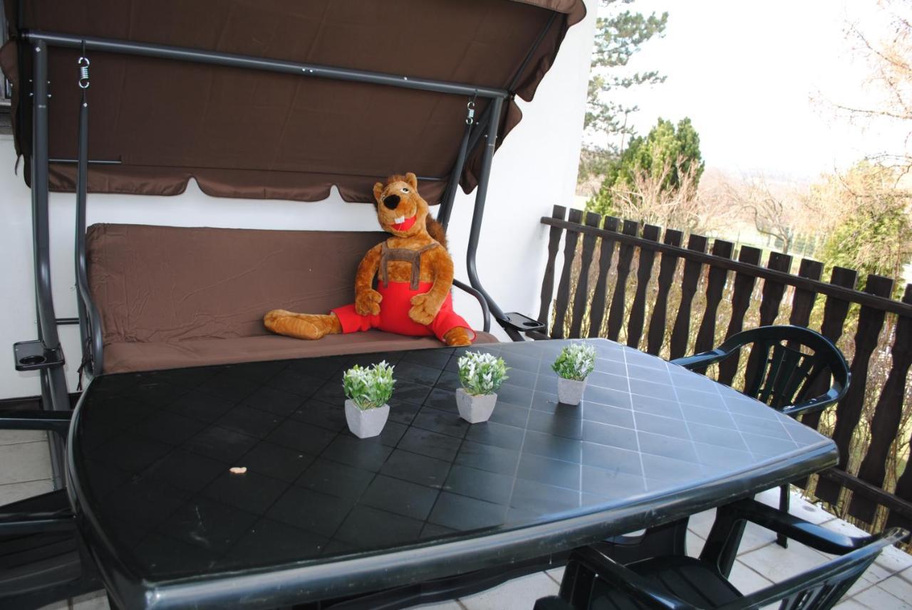 Dog Friendly Dom, Apartamenty Wichrowe Wzgorza Z Basenem Brenna 乌斯特龙 外观 照片