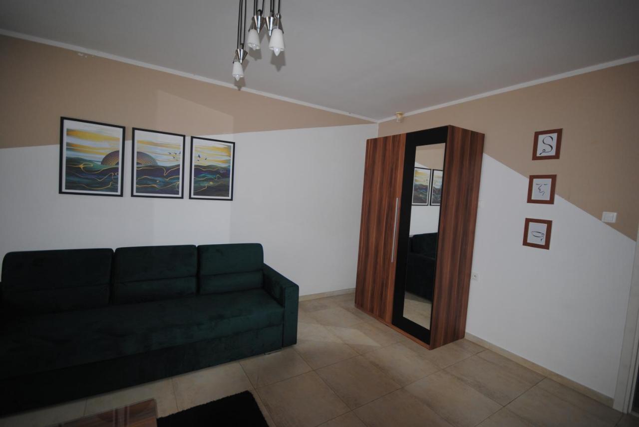 Dog Friendly Dom, Apartamenty Wichrowe Wzgorza Z Basenem Brenna 乌斯特龙 外观 照片