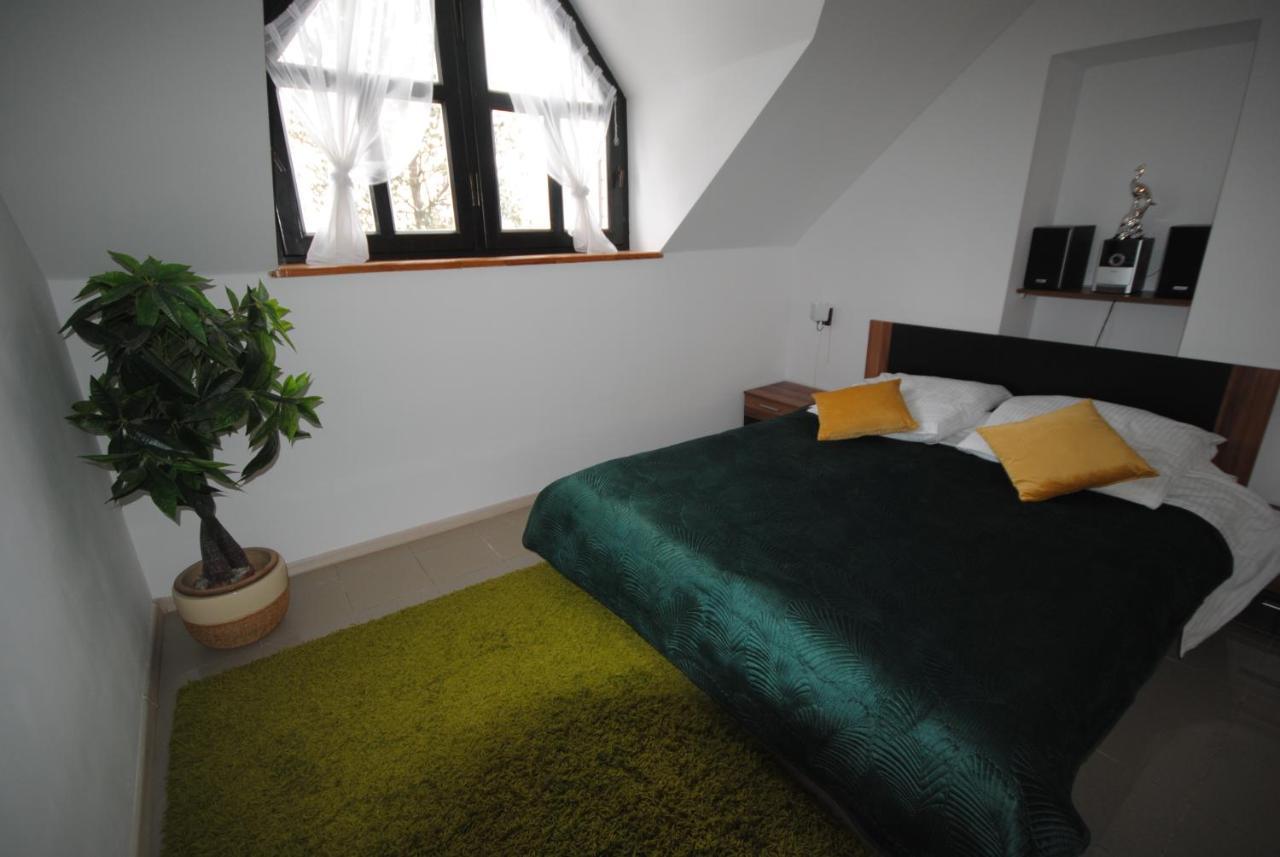 Dog Friendly Dom, Apartamenty Wichrowe Wzgorza Z Basenem Brenna 乌斯特龙 外观 照片