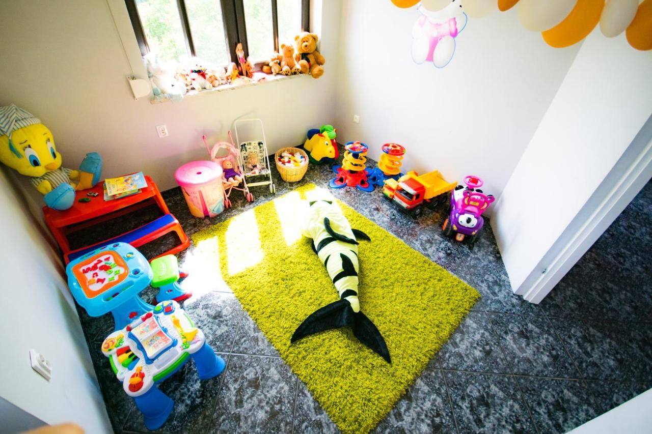 Dog Friendly Dom, Apartamenty Wichrowe Wzgorza Z Basenem Brenna 乌斯特龙 外观 照片