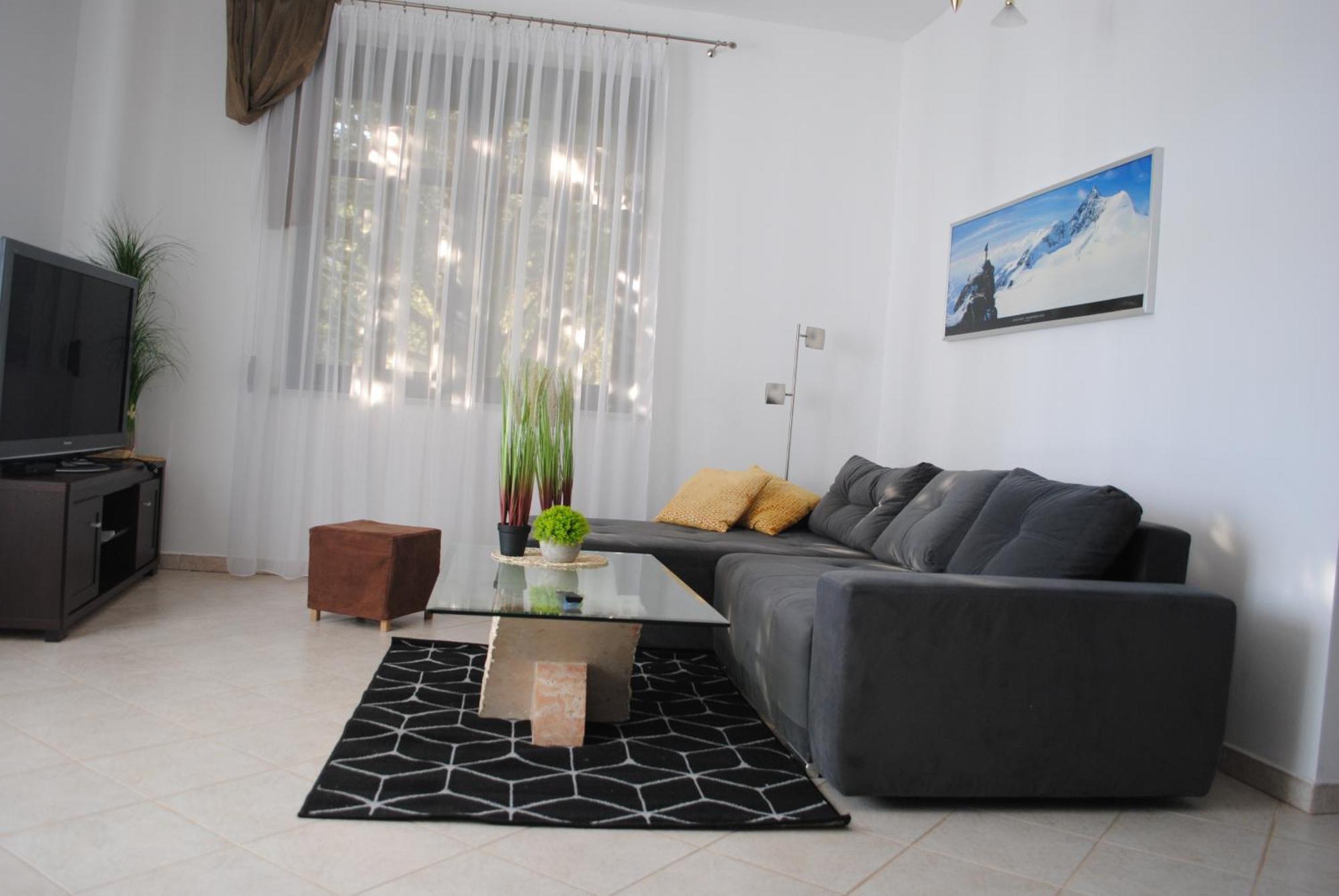 Dog Friendly Dom, Apartamenty Wichrowe Wzgorza Z Basenem Brenna 乌斯特龙 外观 照片