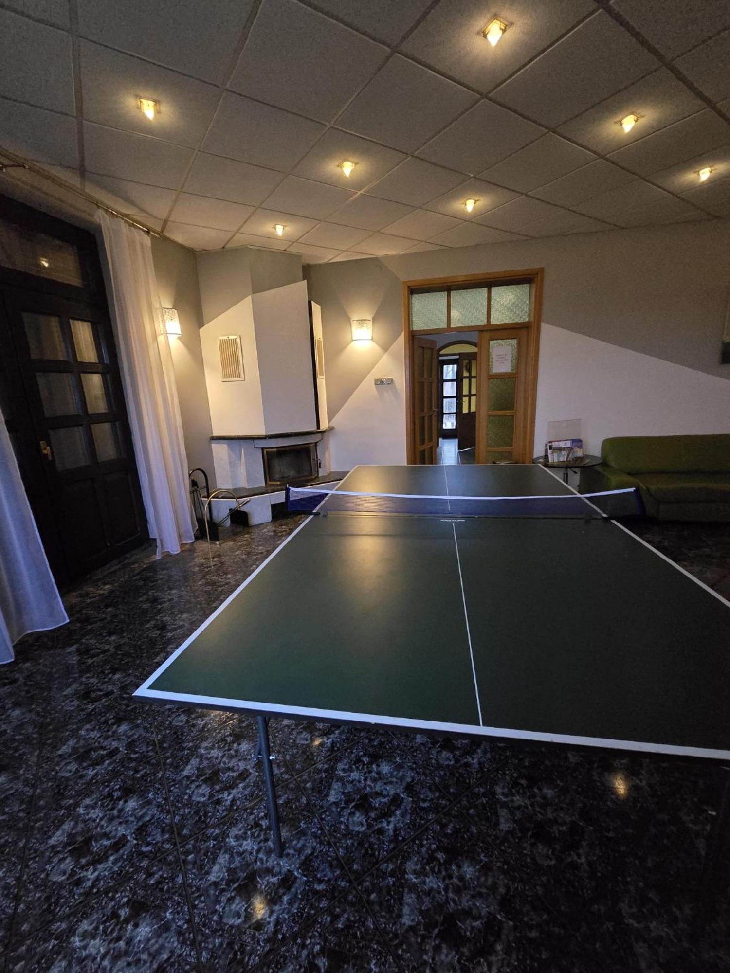 Dog Friendly Dom, Apartamenty Wichrowe Wzgorza Z Basenem Brenna 乌斯特龙 外观 照片