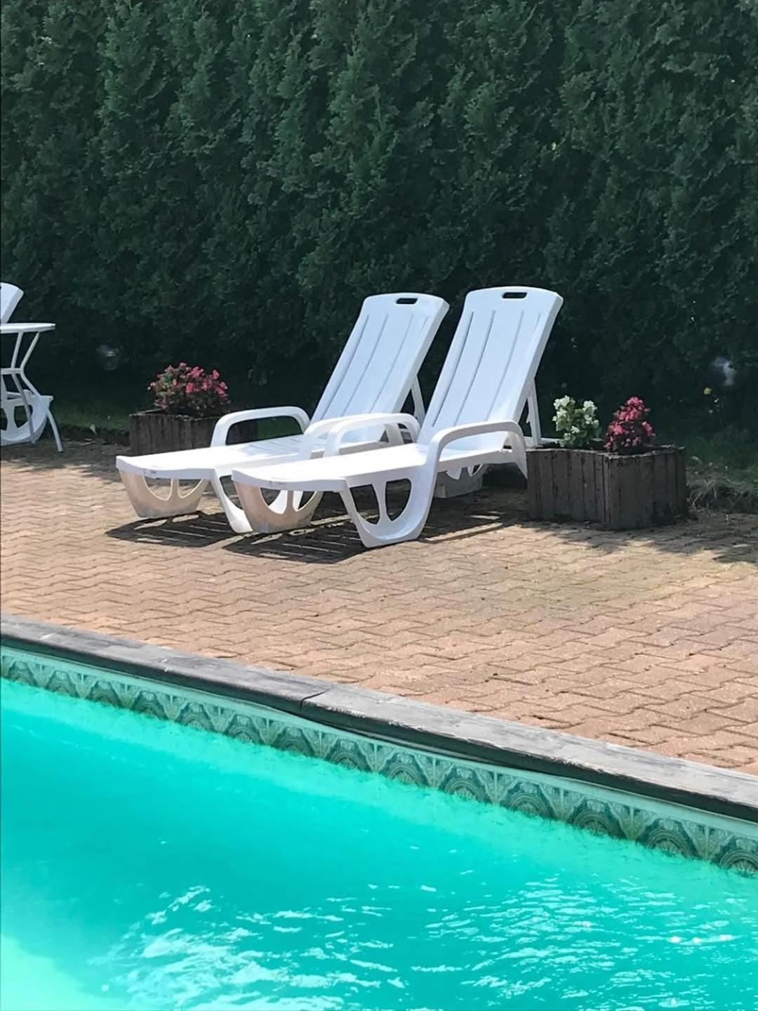 Dog Friendly Dom, Apartamenty Wichrowe Wzgorza Z Basenem Brenna 乌斯特龙 外观 照片