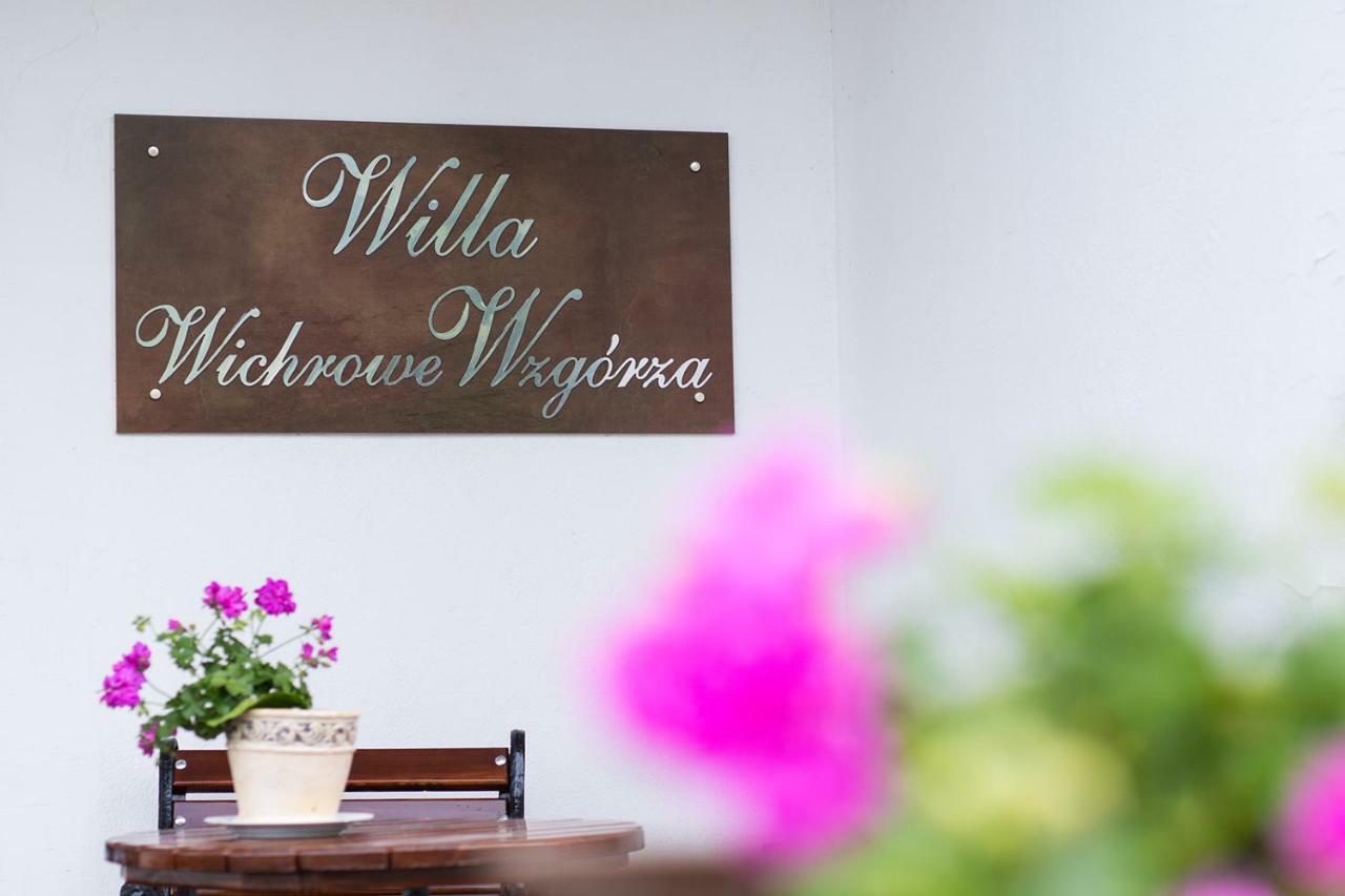Dog Friendly Dom, Apartamenty Wichrowe Wzgorza Z Basenem Brenna 乌斯特龙 外观 照片